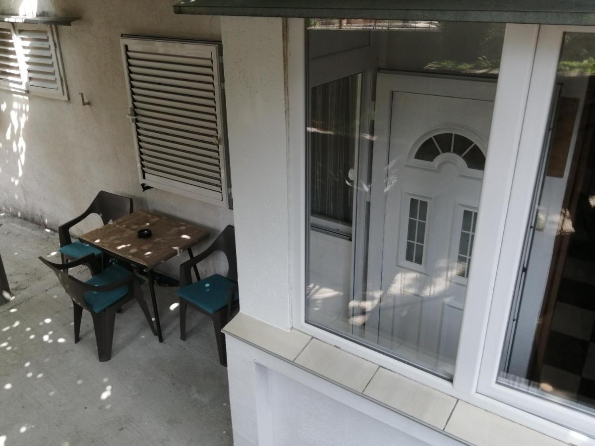 State Apartmants 2 โกตอร์ ภายนอก รูปภาพ