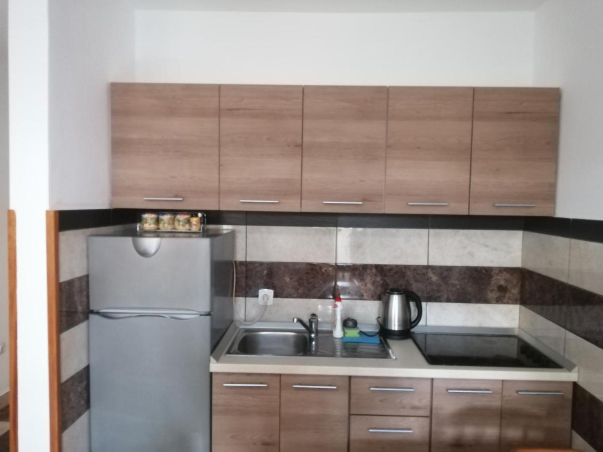 State Apartmants 2 โกตอร์ ภายนอก รูปภาพ
