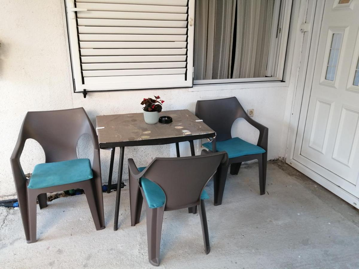 State Apartmants 2 โกตอร์ ภายนอก รูปภาพ
