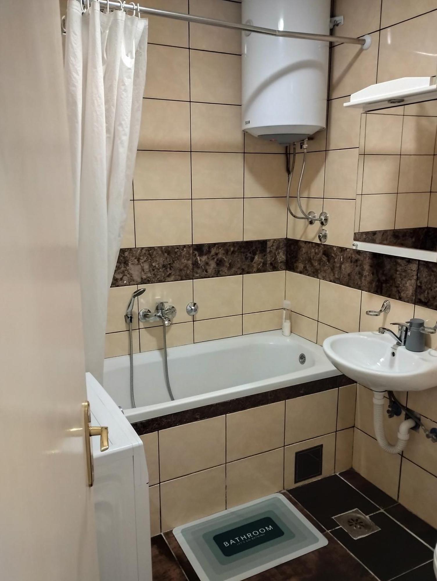 State Apartmants 2 โกตอร์ ภายนอก รูปภาพ